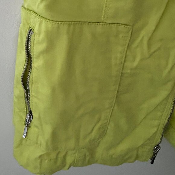 Z'ENERGY Golf by CHICO'S Women’s performance vest Yellowish Green SZ 0 Zip Front - Picture 5 of 8